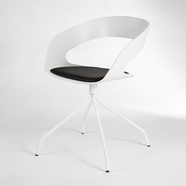Plycollection Chat swivel istuin pigmenttilakka white / jalusta white istuinverhoiltu