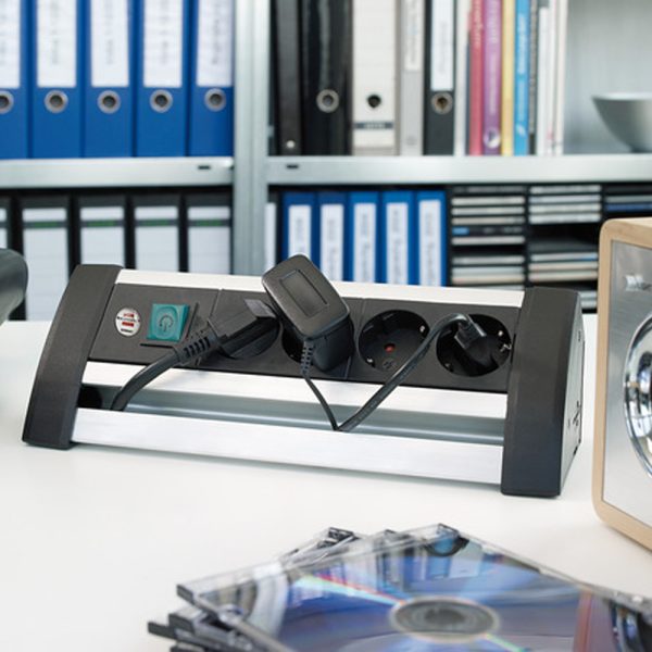 Brennenstuhl Alu-Office-Line extension socket 4-way jatkojohto työpöydälle - Image 3