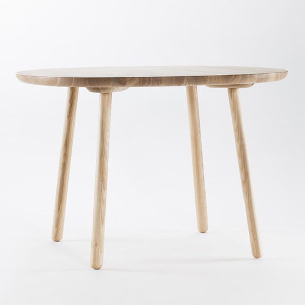 Emko Naive Dining table öljytty pyöreä ruokapöytä