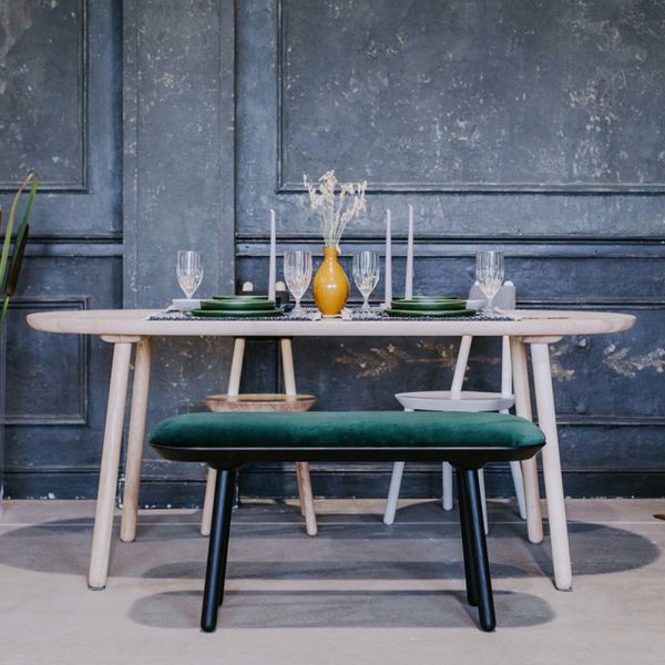 Emko Naive Dining table öljytty ovaali ruokapöytä