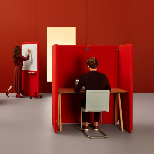 MuteDesign Wall akustoiva lattiasermi pyörillä ja valkotaululla - Image 5