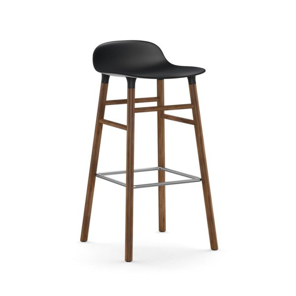 Normann Copenhagen Form korkea baarituoli (pähkinä)