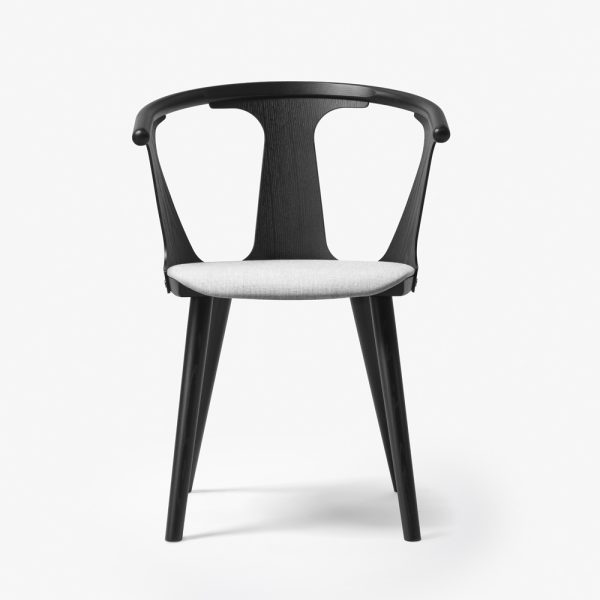 &Tradition In Between ituoli SK2 Black lacquered oak