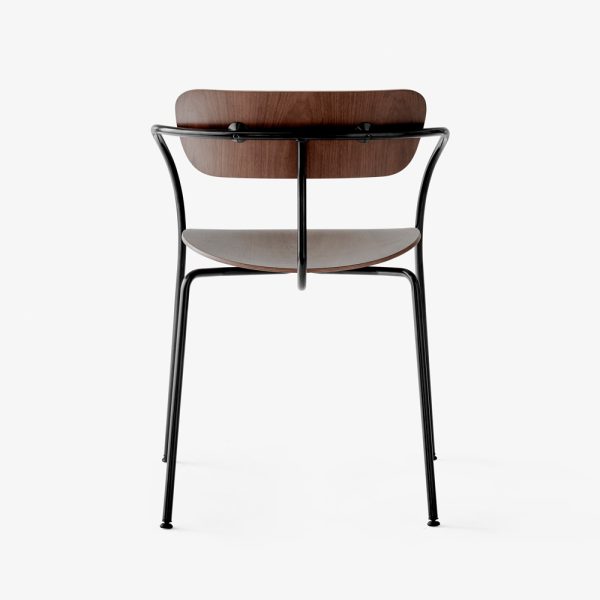 &Tradition Pavilion Chair AV2 Lacquered Walnut
