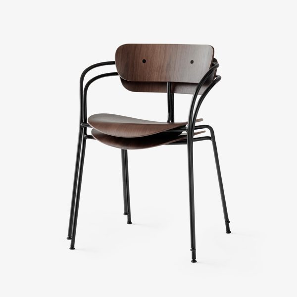 &Tradition Pavilion Chair AV2 Lacquered Walnut