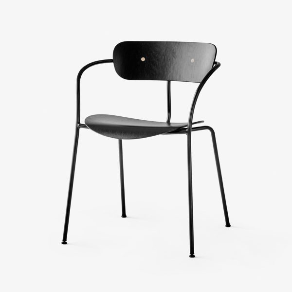 &Tradition Pavilion Chair AV2 Black Lacquered Oak