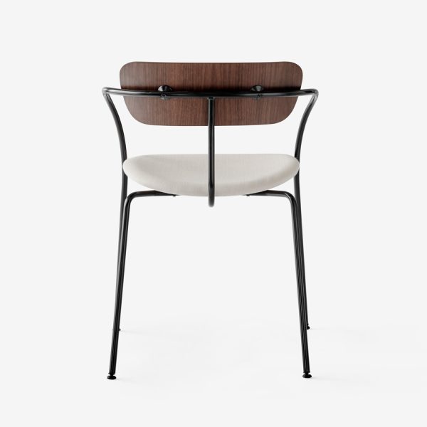 &Tradition Pavilion Chair AV4 Lacquered Walnut