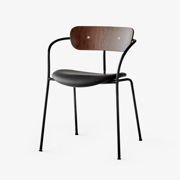 &Tradition Pavilion Chair AV4 Lacquered Walnut