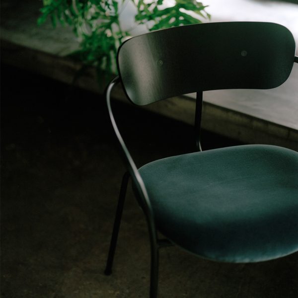 &Tradition Pavilion Chair AV4