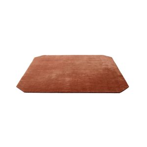 &Tradition The Moor Rug AP6 Red Heather