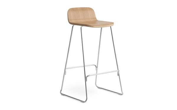 Normann Copenhagen Just Barstool selkänojalla - Image 2