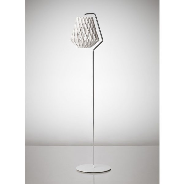 Showroom Finland Pilke 28 lattiavalaisin - Image 3