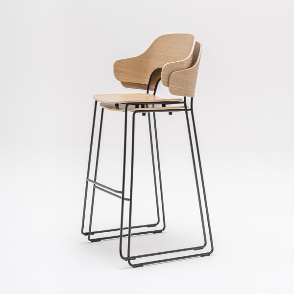 MDD Afi High Stool baarituoli käsinojilla - Image 6