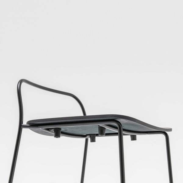 MDD Afi High Stool baarituoli tankoselkänojalla - Image 7