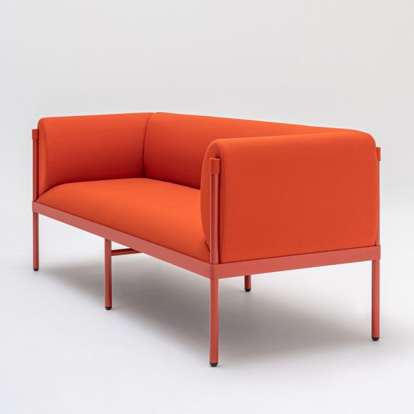 MDD Stilt Sofa Low Backed 3-istuttava sohva - Image 4