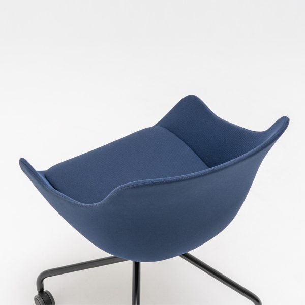 MDD Baltic Classic chair tuoli ristikkojalka pyörillä - Image 5