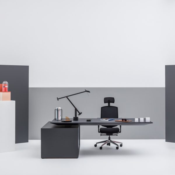 MDD Gravity Executive Desk työpöytä sähkösäädettävä - Image 20