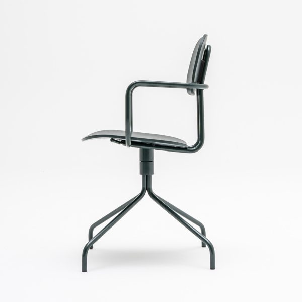 MDD New School Chair käsinojallinen tuoli ristikkojalalla - Image 4