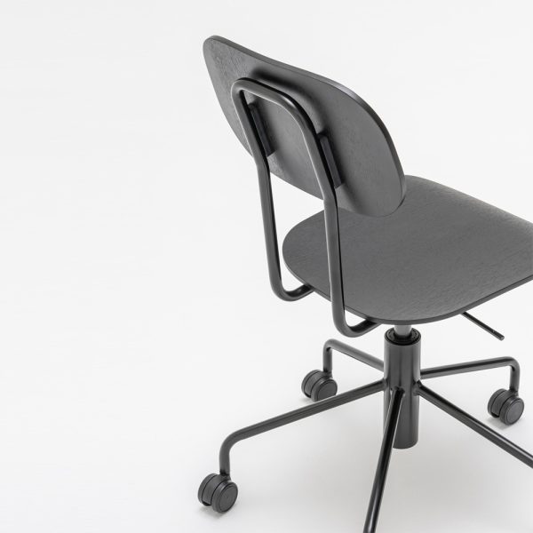 MDD New School Chair tuoli ristikkojalka pyörillä - Image 4