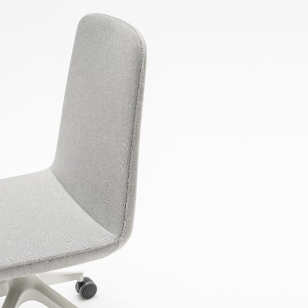 MDD Ulti Chair tuoli ristikkojalka pyörillä - Image 6