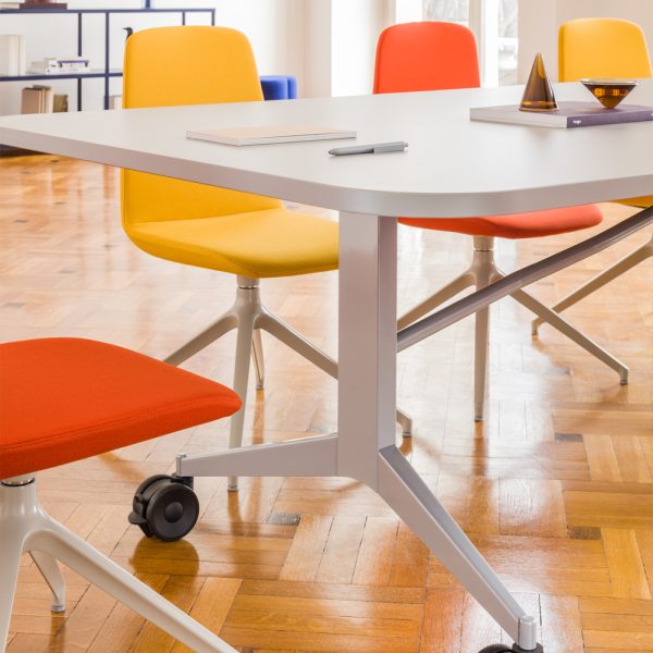 MDD Ulti Chair tuoli ristikkojalalla - Image 13