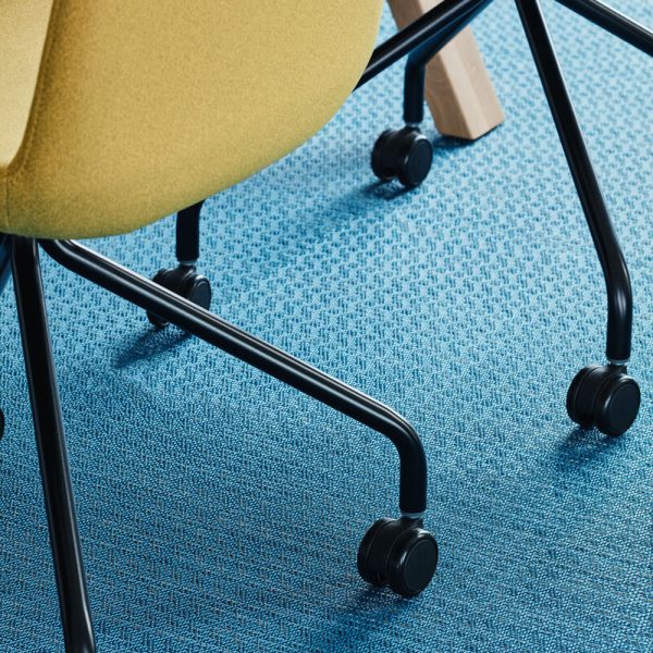 MDD Ulti Chair tuoli putkiristikkojalka pyörillä - Image 8