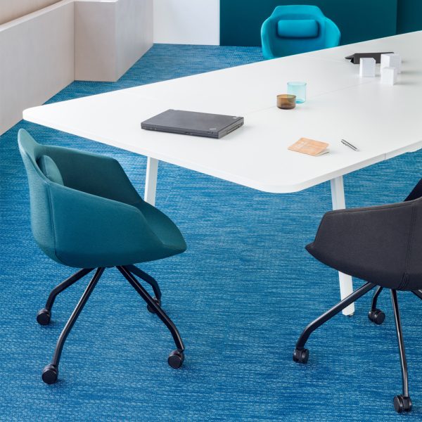 MDD Ultra Chair tuoli putkiristikkojalka pyörillä - Image 10