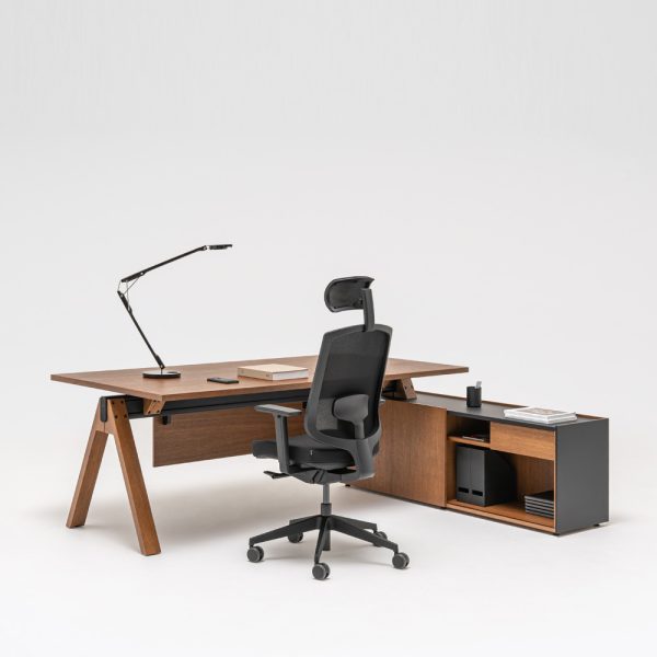 MDD Viga Executive Desk työpöytä liukuovikaapilla - Image 7
