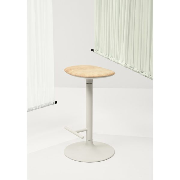 Infiniti Flink Wood Kitchen Stool matala baarijakkara - Image 7