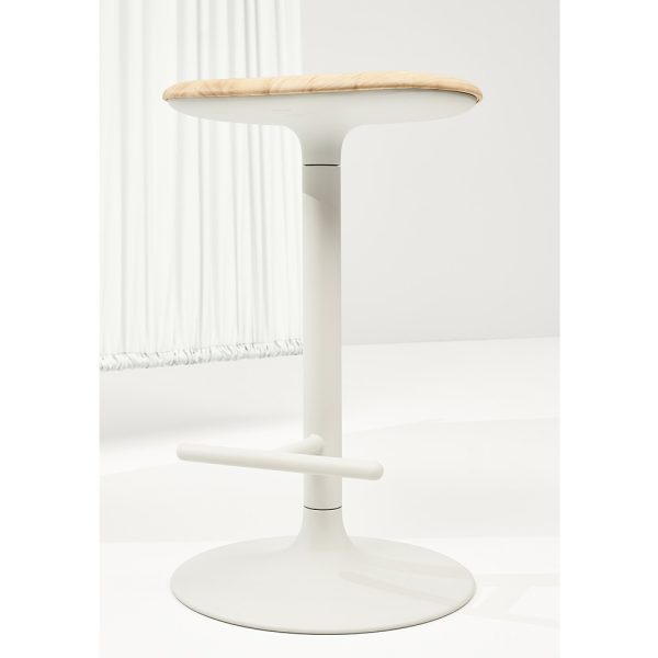 Infiniti Flink Wood Kitchen Stool matala baarijakkara - Image 8