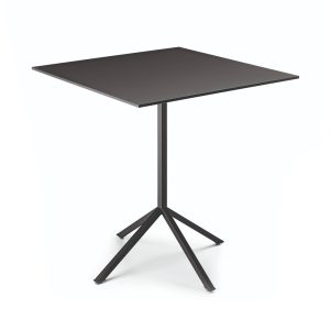 Infiniti Line Table ravintolapöytä