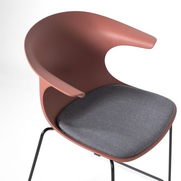Infiniti Loop Mono Sled tuoli - Image 15